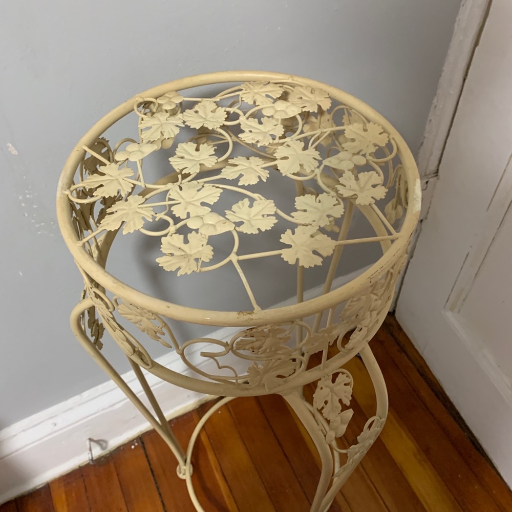 I’m selling a vintage high top table for lamps or candles